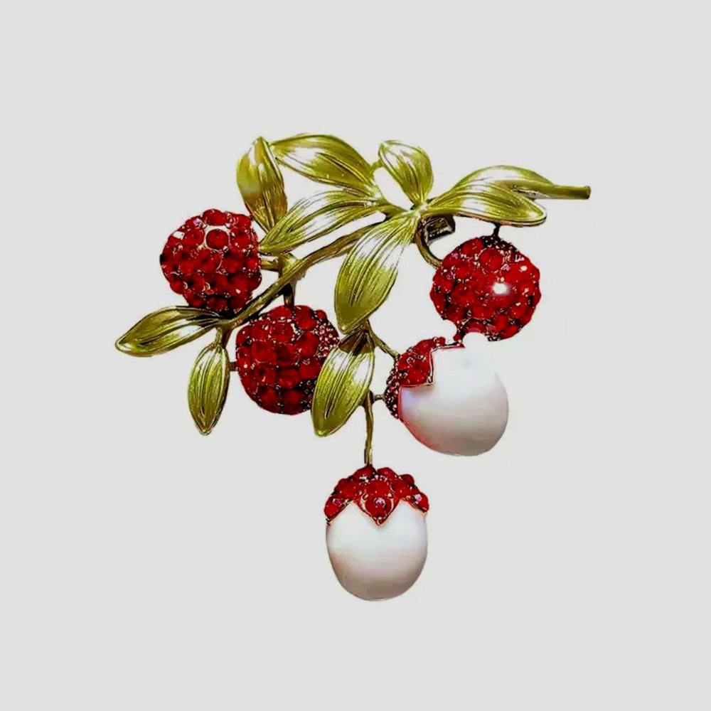 Beautiful Red Rhinestone • Berry Brooch - Picture 4 of 4